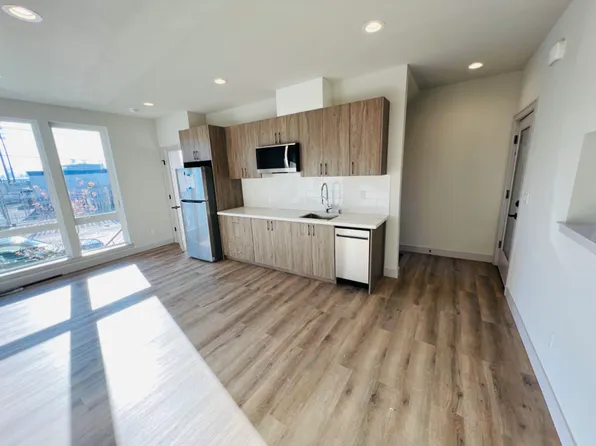 956 S Myrtle St #1, Seattle, WA 98108