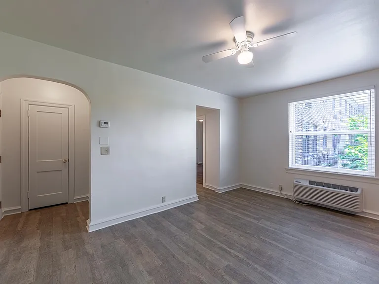 107 Bloomingdale Ave — Photo 13