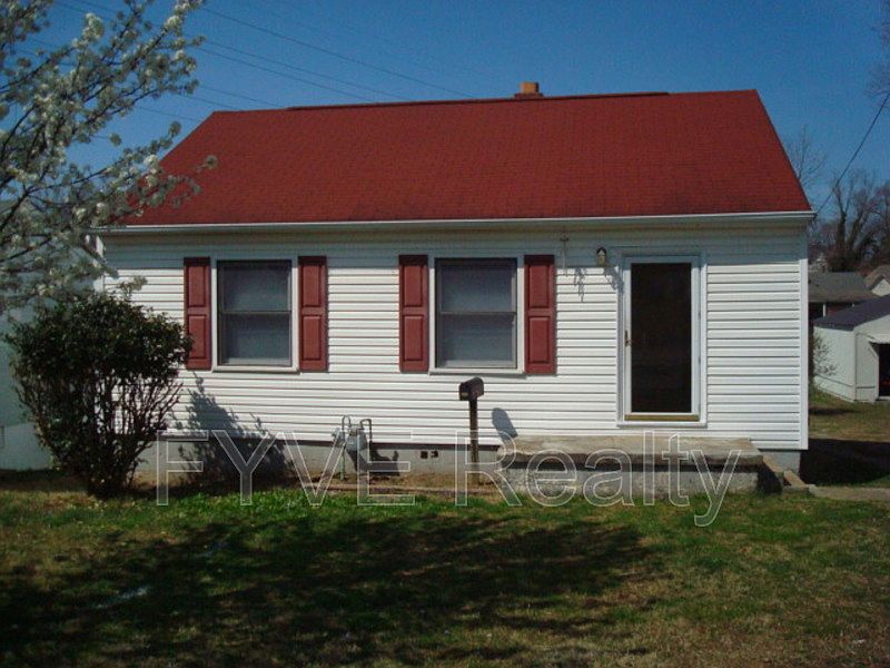 1st image of 2011 Coker Ave
