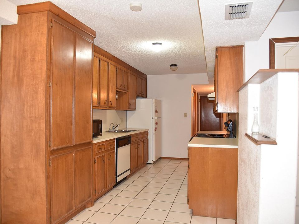2nd image of 3501 N 23rd Ln APT 104