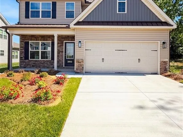 2002 Darrell Dr, Graham, NC 27253