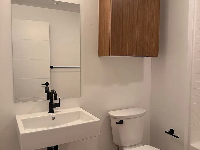 Rainford Apartments — Photo 145