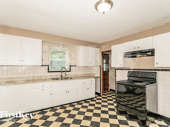 5th image of 11251 Old Halls Ferry Rd