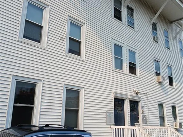 736 Social St, Woonsocket, RI 02895