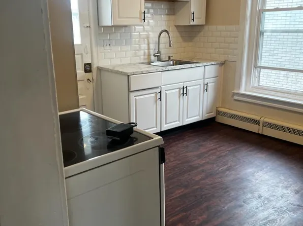 629 N Jefferson St APT 2F, Allentown, PA 18102