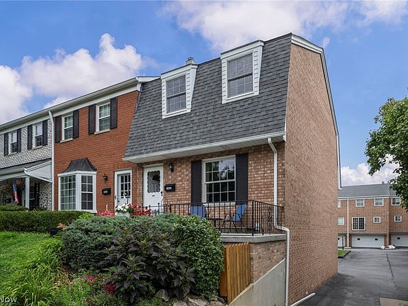 5th image of 19648 Lorain Rd Unit 7