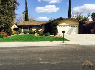 3800 Sweet Water St, Bakersfield, CA 93309