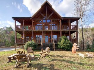 2305 Little Bluff Way, Sevierville, TN 37876