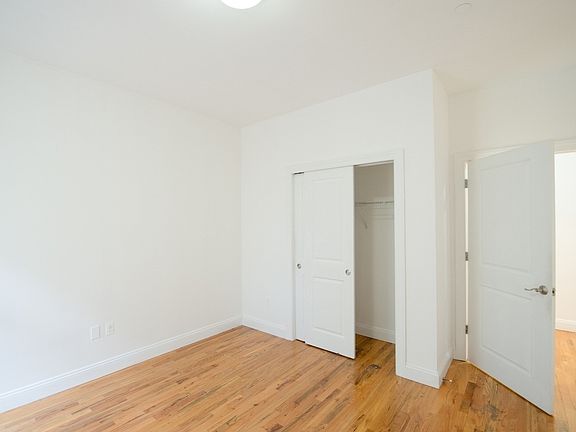 4th image of 14-25 Broadway #6F