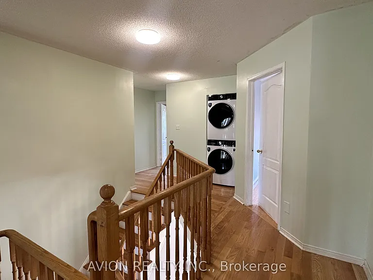 61 Crannyfield Dr — Photo 9