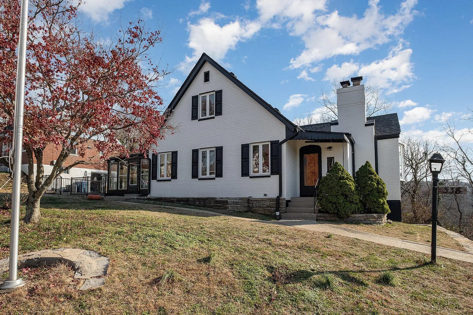 338 Bonnie Leslie Ave photo 1