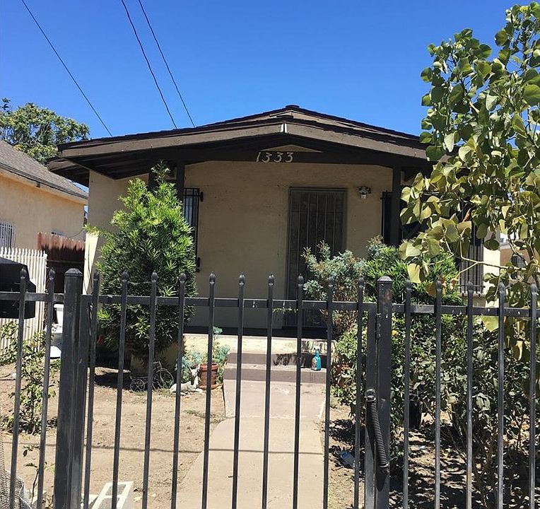 1st image of 1331 E 59th Pl
