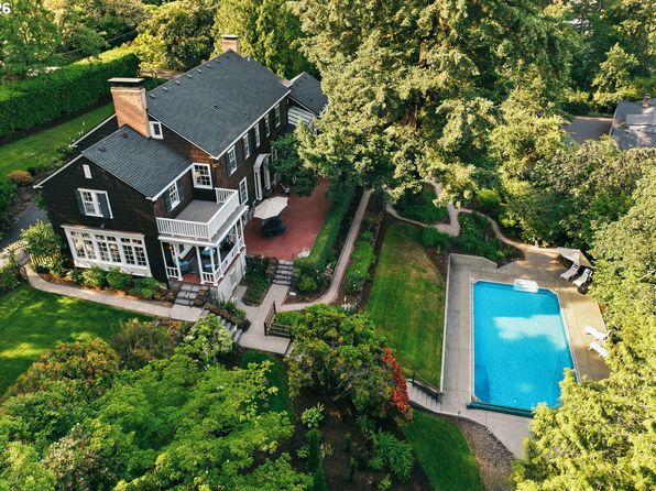 2030 SW Military Rd, Portland, OR 97219 home