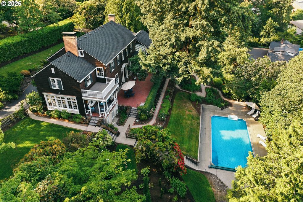 2030 SW Military Rd, Portland, OR 97219 home