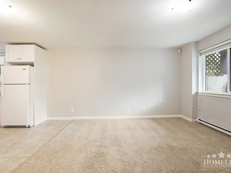 18864 68th Ave #BASEMENT — Photo 12