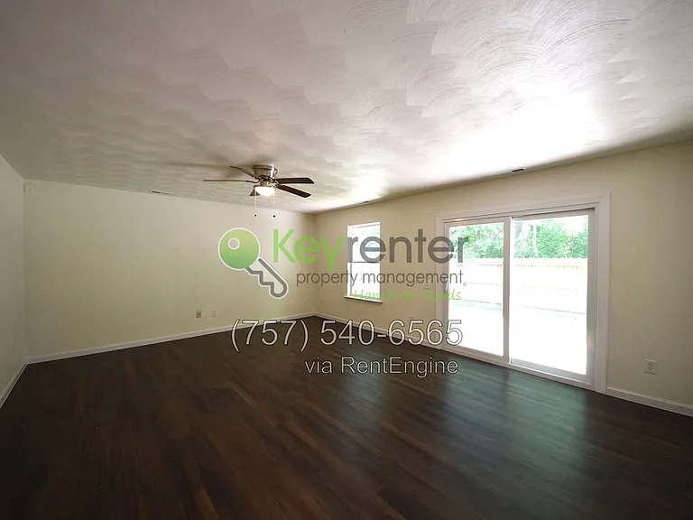 1109 Lady Ashley Dr — Photo 24