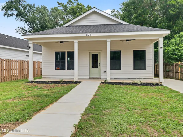 828 Regnault Ave, Gulfport, MS 39501