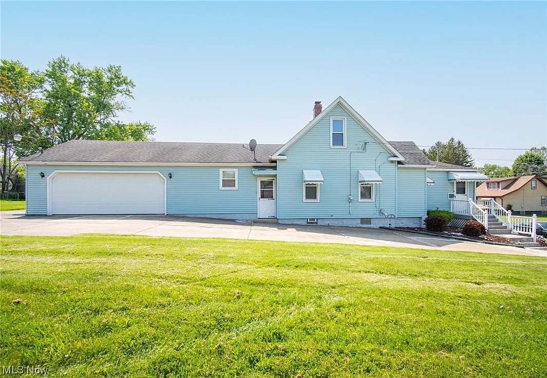 469 Devitt Ave photo 1