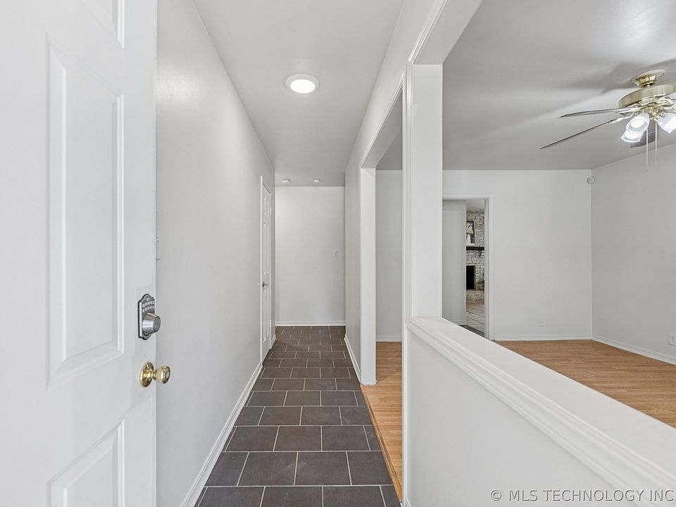 2nd image of 4722 S 85th East Ave