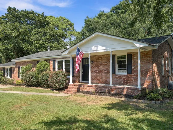 1052 Harbor View Rd, Charleston, SC 29412