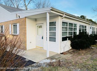 6B Hemlock St, Toms River, NJ 08757
