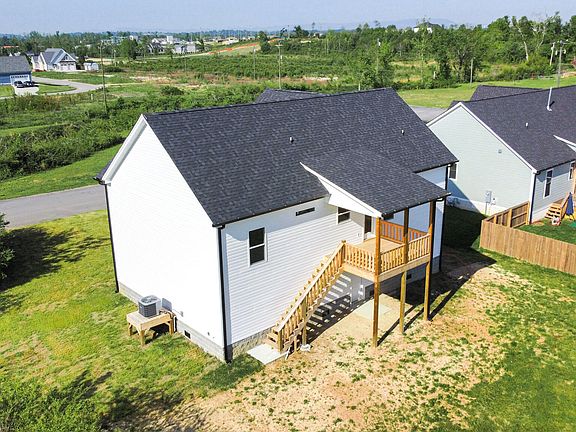 4th image of 8007 Holly Hills Dr