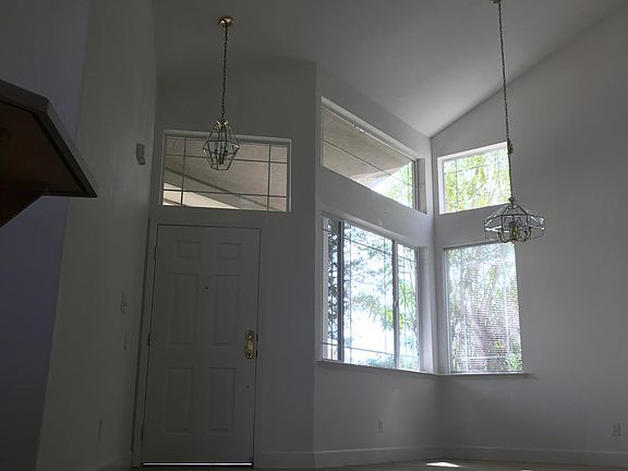 4th image of 678 Grafton Way