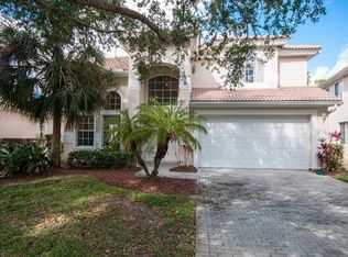 7841 Stratford Dr, Naples, FL 34104