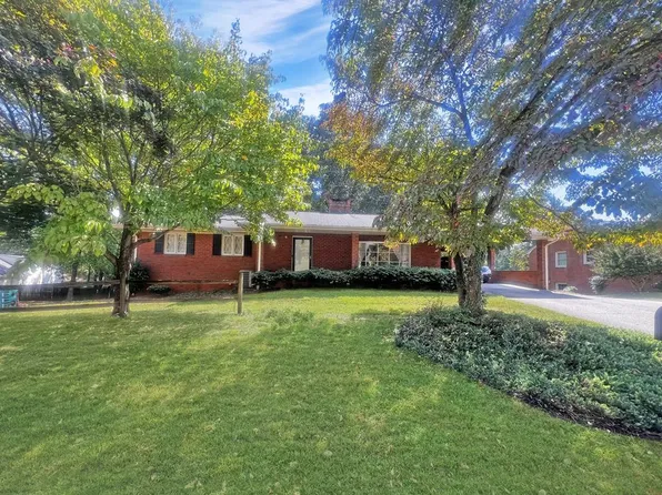 324 Cathy Dr, Danville, VA 24540