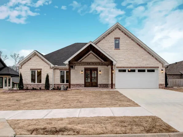 3445 Sylvia Springs Dr, Conway, AR 72034