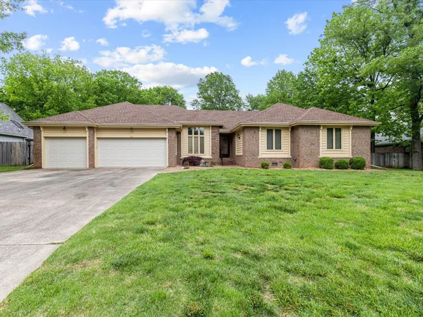 4101 E Linwood Street, Springfield, MO 65809