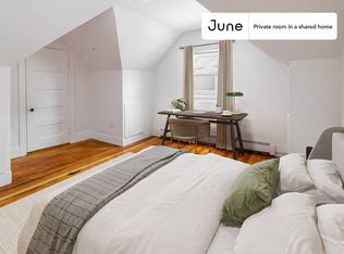 36 Newcastle Rd #2-G, Brighton, MA 02135