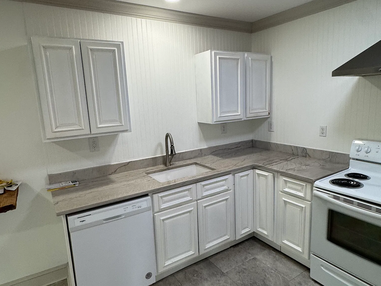 3 bed, 1205 sqft, $1,650 — Photo 2