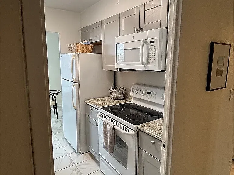 11850 Edgewater Dr #722 — Photo 7