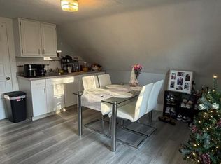 904 Park Ave FLOOR 3, Cranston, RI 02910