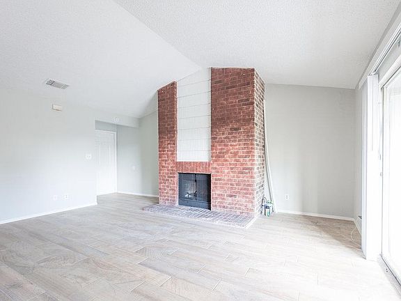 2nd image of 1020 Bird Creek Dr APT 105