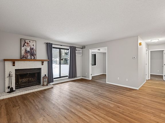 4th image of 425 Shelard Pkwy Unit 102