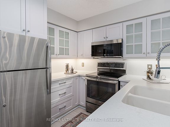 5th image of 300 Bloor St E #309