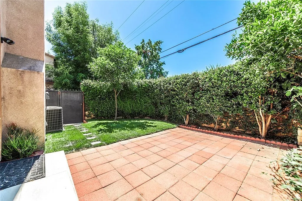 4 bed, 1844 sqft, $3,750 — Photo 4