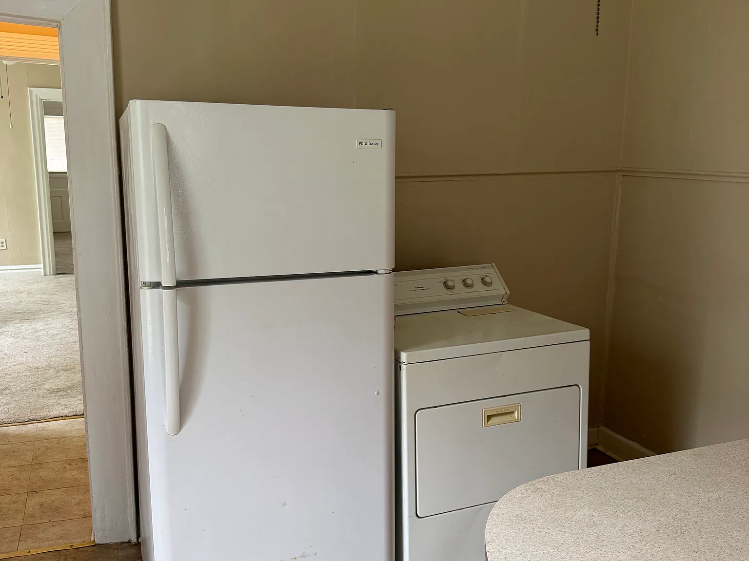 1 bed, 730 sqft, $1,050 — Photo 3