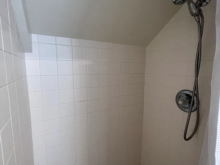 1103 W Franklin St #1/2 — Photo 11