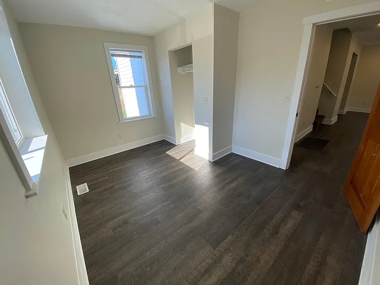 1574 Forrest Ave NE — Photo 18