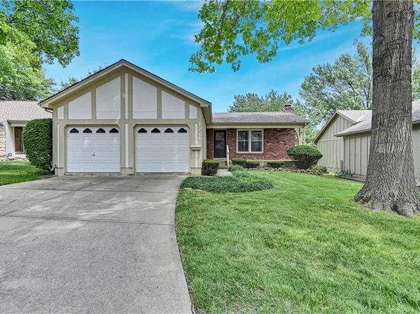 7211 Mastin St, Merriam, KS 66203
