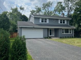 1106 Waukegan Rd, Deerfield, IL 60015