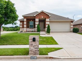 12501 Foxpaw Trl, Fort Worth, TX 76244