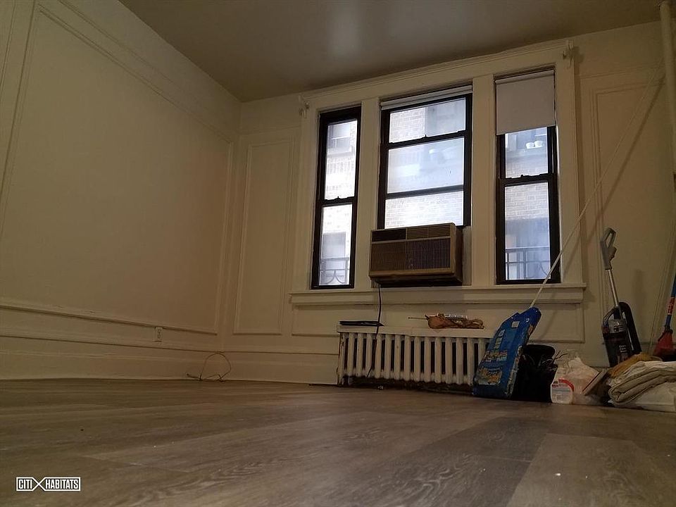 1st image of 3153 34th St APT 1A