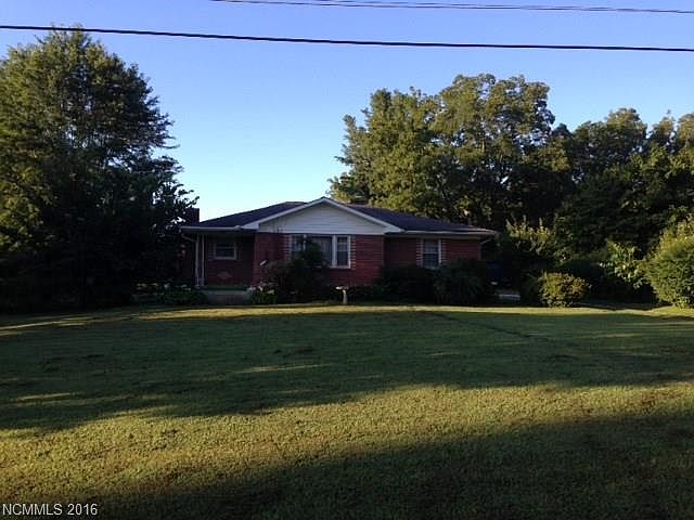 2nd image of 115 E Walker St