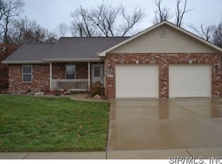 1112 E 3rd St, Trenton, IL 62293