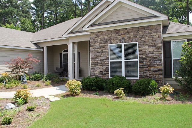 1st image of 961 Watermark Dr