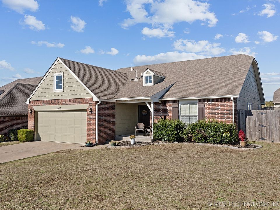 1st image of 3206 Stonewall Dr